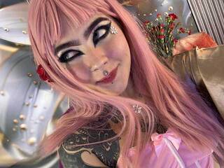 Eroottinen videokeskustelu hannybluee