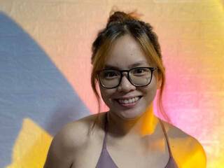 Eroottinen videokeskustelu Heartleaf