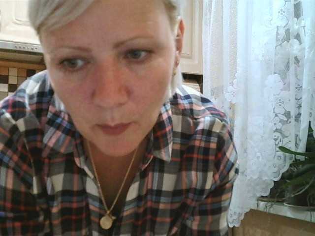 Lähettää kuvakaappauksia HelenLike