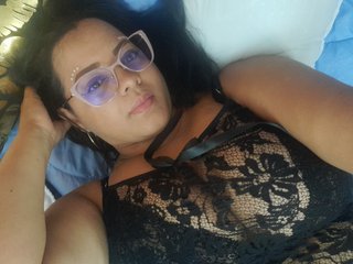 Eroottinen videokeskustelu HellenDonato