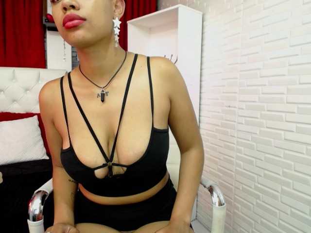 Lähettää kuvakaappauksia Hellie-moore