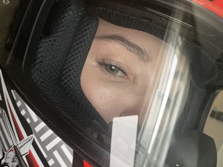 Eroottinen videokeskustelu HelmetGirl