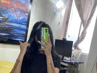 Eroottinen videokeskustelu HilaryRios