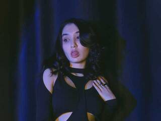 Eroottinen videokeskustelu HinaChan