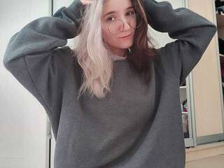 Eroottinen videokeskustelu HolySteel