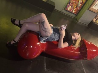 Eroottinen videokeskustelu Honey-Carry