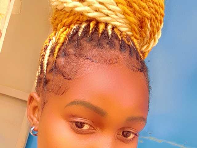 Kuva profiilista Honey254
