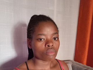 Eroottinen videokeskustelu Honeyme24