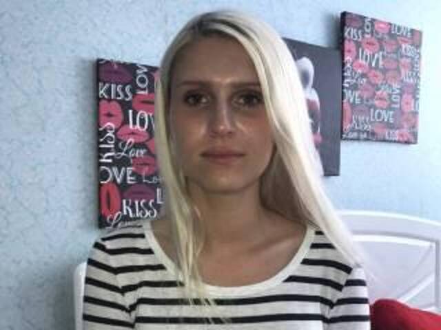 Kuva profiilista hoootblonde