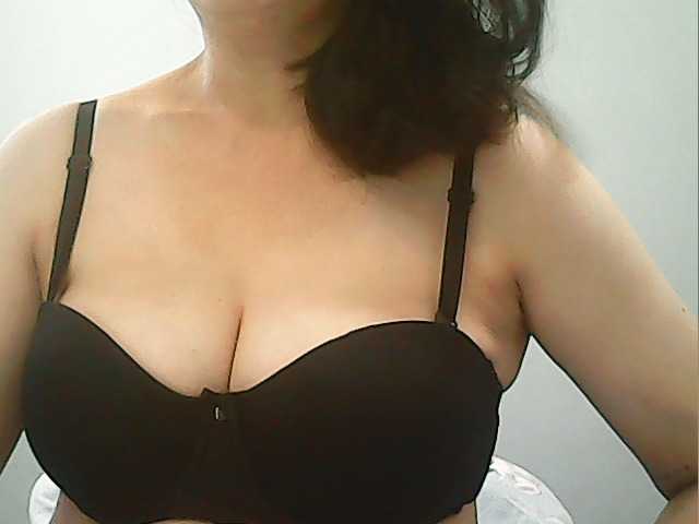 Lähettää kuvakaappauksia hotbabyasian