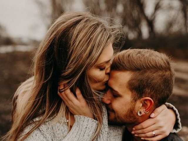 Kuva profiilista hotcoupleee