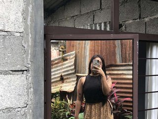 Eroottinen videokeskustelu HotLexie