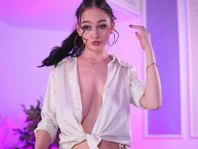 Lähettää kuvakaappauksia HotSkinnyX