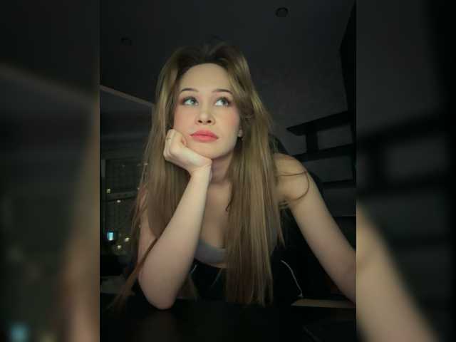 Lähettää kuvakaappauksia Liya_Keyyy