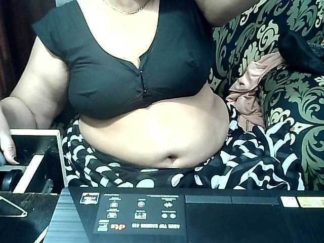 Lähettää kuvakaappauksia Indianbhabhimilf40