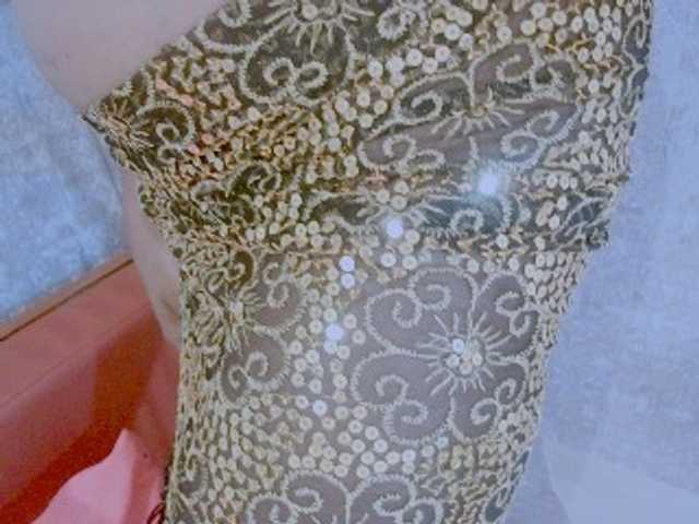 Lähettää kuvakaappauksia Indianmilf4u