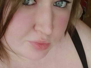 Eroottinen videokeskustelu IngaPleasure