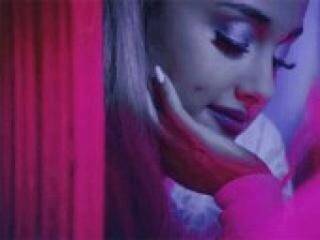 Eroottinen videokeskustelu insomnijana