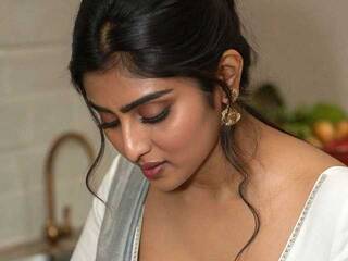 Eroottinen videokeskustelu IqraQueen