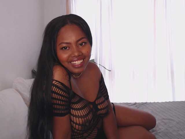 Kuvat mulatta777 "❤️Hello, honey! I am mulatto❤️ Lovense and Domi is Active! My pleasure is in your hands❤️Private is Open!❤️#ebony#bigass#bitches drip back