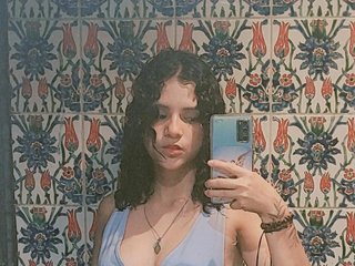 Eroottinen videokeskustelu IrisRoss