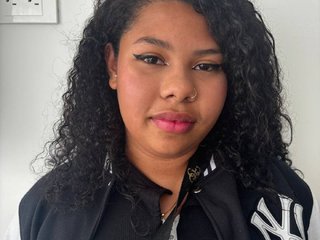 Eroottinen videokeskustelu Isa-hot
