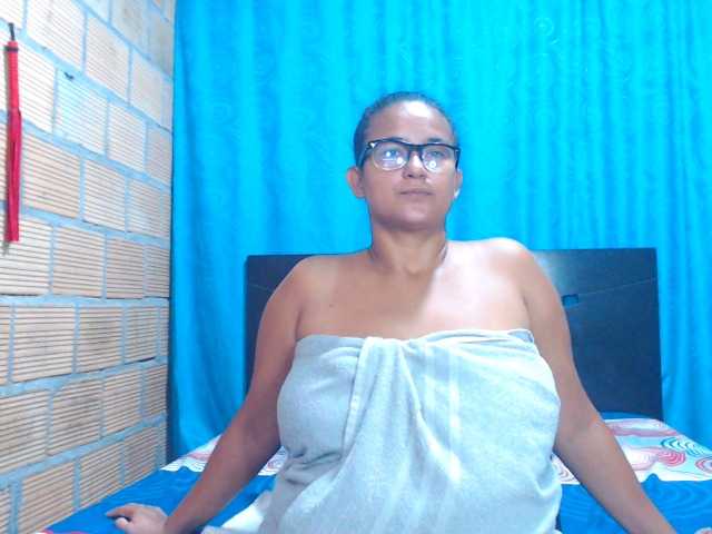 Kuvat isabellegree I am a very hot latina woman willing everything for you without limits love