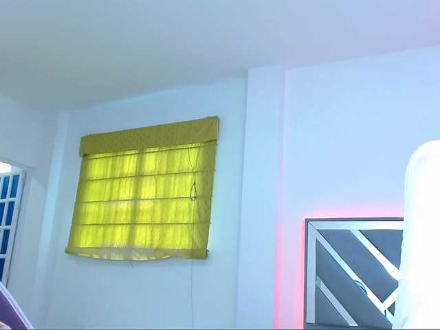 Lähettää kuvakaappauksia IsaPetite1