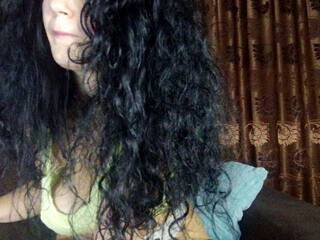 Eroottinen videokeskustelu JadeLure