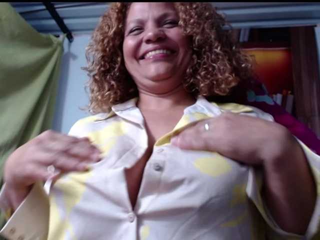 Lähettää kuvakaappauksia jademoomss