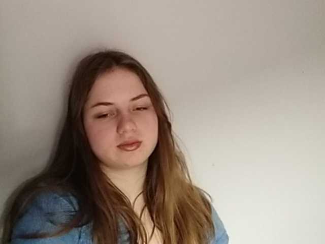 Lähettää kuvakaappauksia Janinara