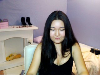 Kuvat JasmineLucky watch cam (смотреть камеру) 30 tk, stockinds (надеть чулки) 40 tk, dance (танец) 40 tk, Flash bra (показ на секунду бра) 50 tk,