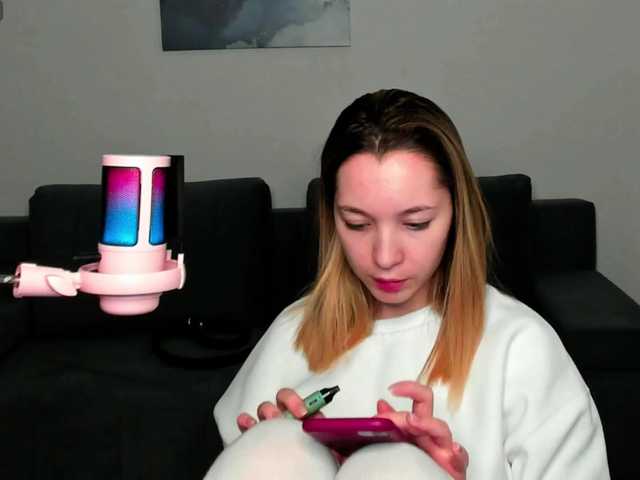 Kuvat JennySims Help me promote my account and bring it to the top❤️ The toy runs on 2TK, favorite vibrations are 25 and 100TKI'll do it in private, whatever you want sweetGOAL: show with oil all over the body to sexy music