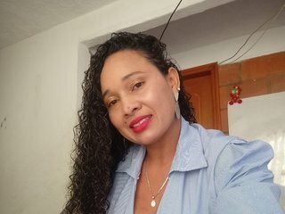 Eroottinen videokeskustelu jesy-gomez