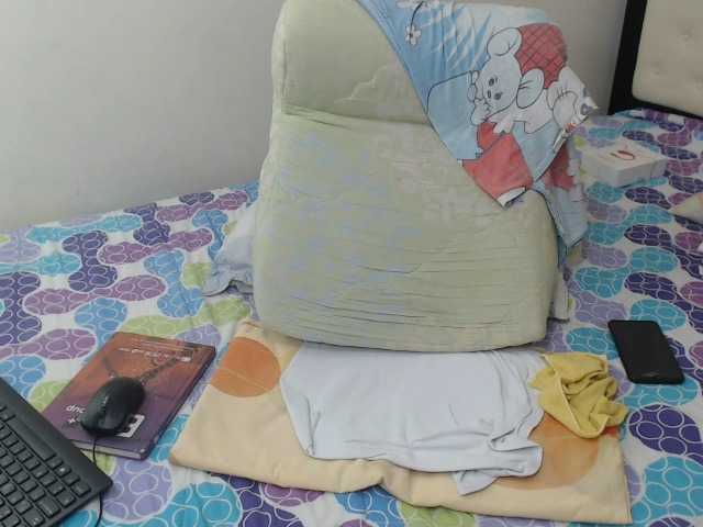 Lähettää kuvakaappauksia Jimena-Milf