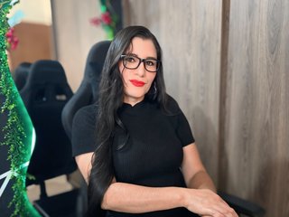 Eroottinen videokeskustelu JIMENAMILFX