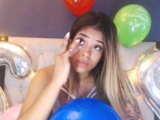 Lähettää kuvakaappauksia JosePhineBake