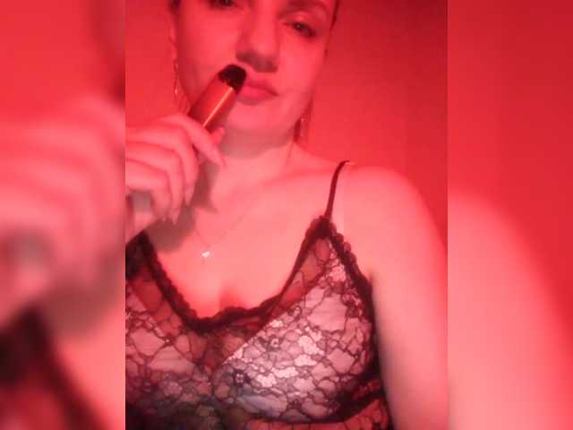 Lähettää kuvakaappauksia _Sladkaya_