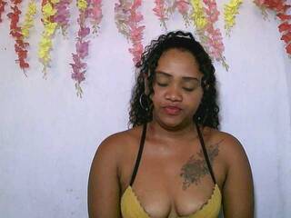 Eroottinen videokeskustelu Lovejuju