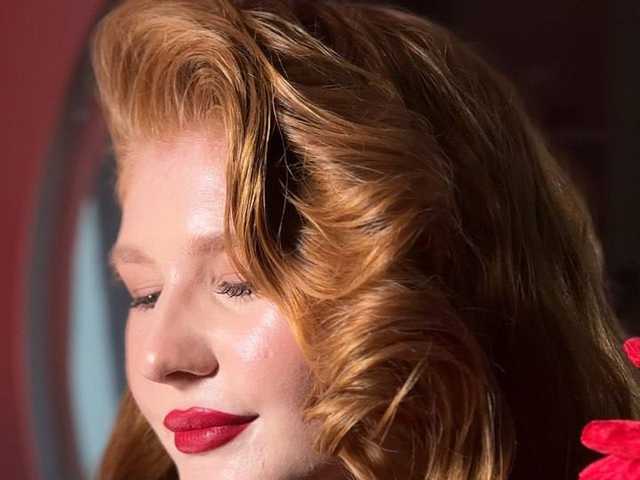 Kuva profiilista JuliaPowder