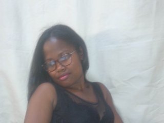 Eroottinen videokeskustelu Juliennah