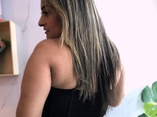 Eroottinen videokeskustelu Julietacollins