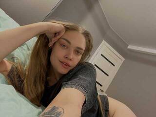 Eroottinen videokeskustelu HollyGolightly