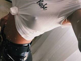 Eroottinen videokeskustelu --__-