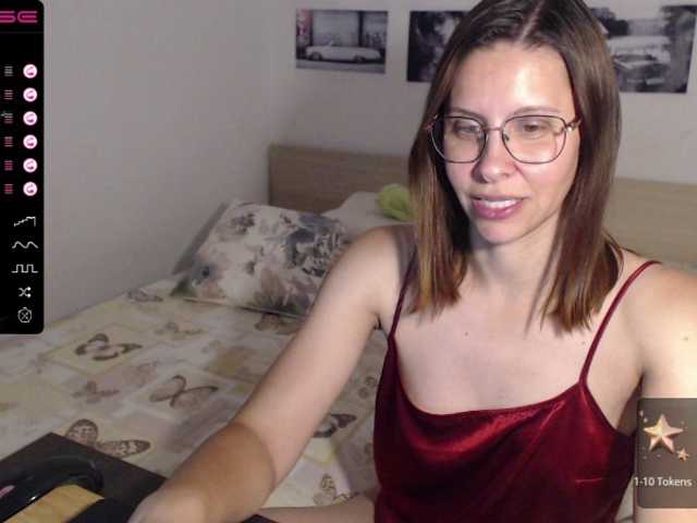 Kuvat JustMeXY7 LOVENSE ON, tits -100 toks, pussy -150 toks, naked and play -400 toks. Join me! :*