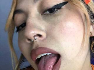 Eroottinen videokeskustelu Kaia-tay