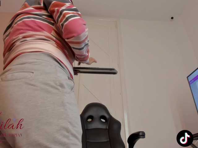 Kuvat Kammilah1 Help me squirt faster with 666Handjob video! Repeating Goal: MULTISquirtshow