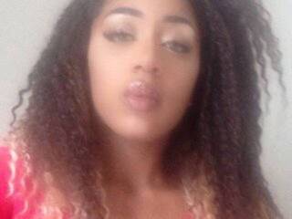 Eroottinen videokeskustelu KaraJewel