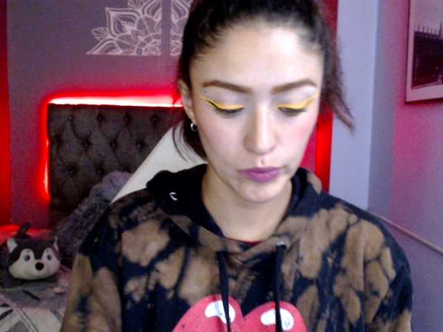 Lähettää kuvakaappauksia Karenhorny1