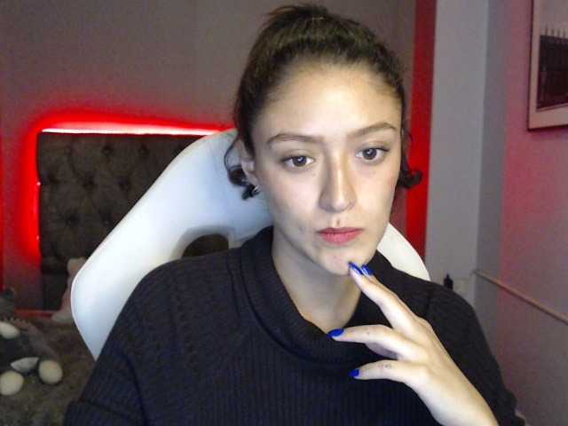 Lähettää kuvakaappauksia Karenhorny1